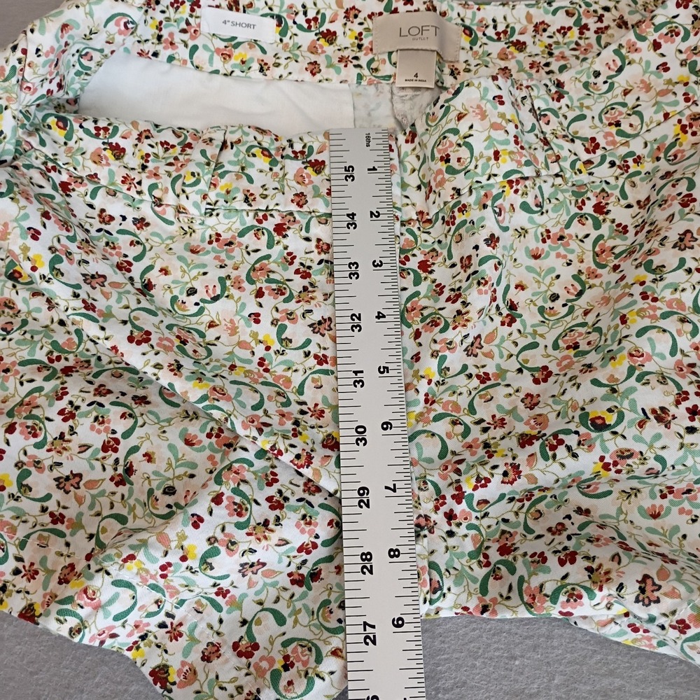 Ann Taylor LOFT Shorts 4 inch Chino Women Size 4 Floral Cottagecore Pretty - Picture 9 of 12